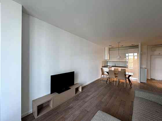 Продаж Квартира 2-кімнатна, 9/18 поверх на Андрія Верхогляда вул., д. 16 Київ