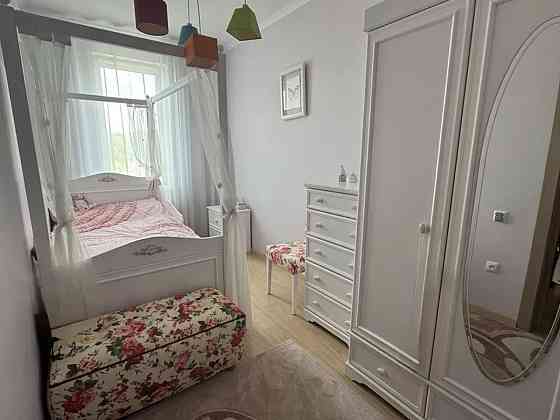 Продаж Квартира 4-кімнатна, 3/16 поверх на 8 Марта ул., 9А Дніпро