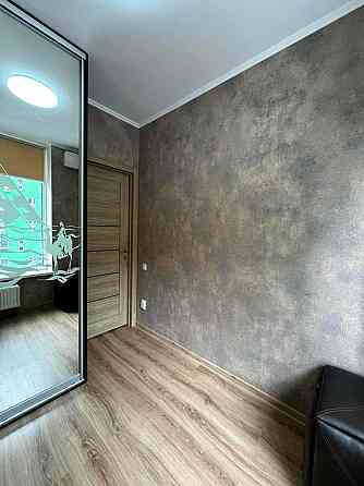 Оренда Квартира 2-кімнатна, 3/6 поверх на вул. Регенераторна, 4 Київ