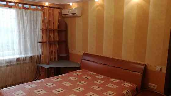 Продаж Квартира 3-кімнатна, 5/9 поверх на Володимирська вул., д. 89/91 Київ