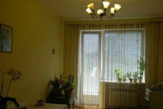 Продам большую 2х ком.квартиру в хорошем доме ул.Косвенная Одесса