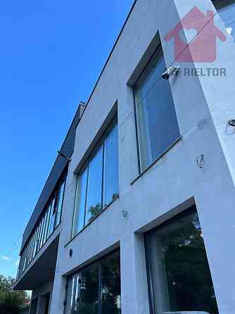 Оренда приміщення вільного призначення на Дворжака поверх - 2/2 Uzhhorod