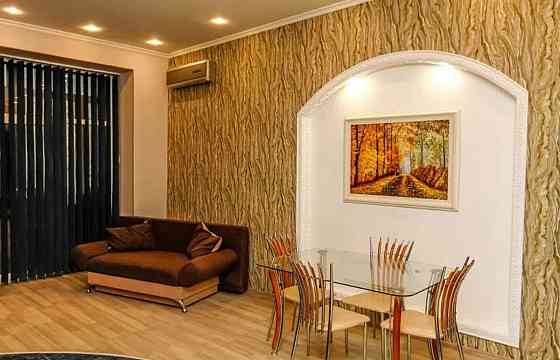 Оренда Квартира 2-кімнатна, 3/6 поверх на ул. Саксаганского Киев