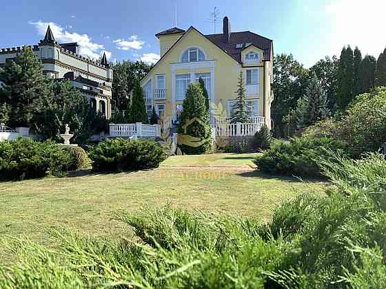 Оренда Будинок 7-кімнатний на Лесная ул., 48 