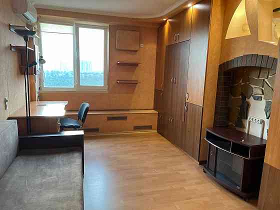 Оренда Квартира 1-кімнатна, 13/16 поверх на Жмаченка, 8 Kiev