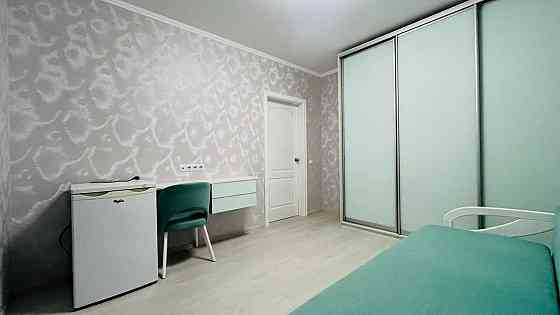 Продаж Квартира 3-кімнатна, 1/12 поверх на Заболотного Академіка вул., д. 88 Київ