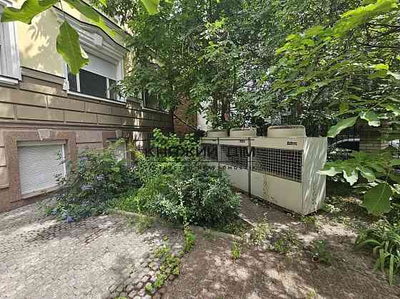 Оренда офісне приміщення на Саксаганского ул. Kiev