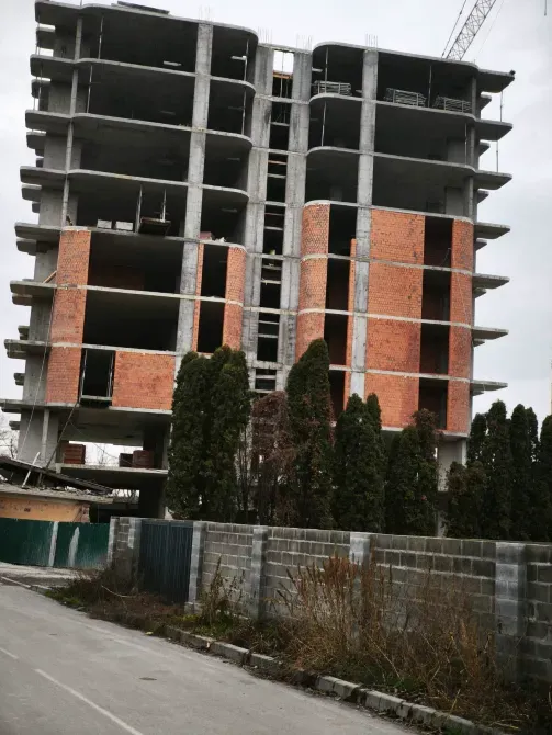 Продаж 1к Квартира 39 кв.м Курортна 45 Ужгород - фото 1