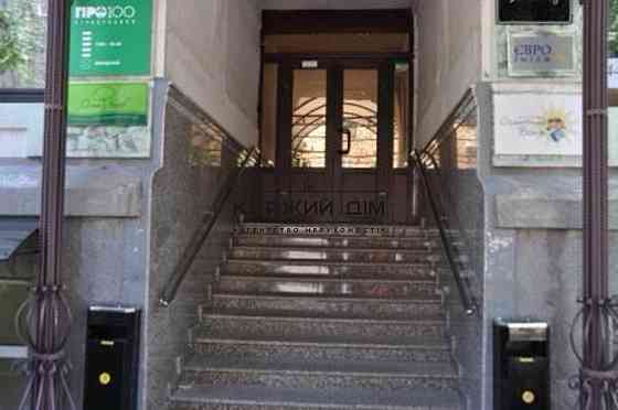 Оренда офісне приміщення на Шота Руставели ул. поверх - 1/5 Київ