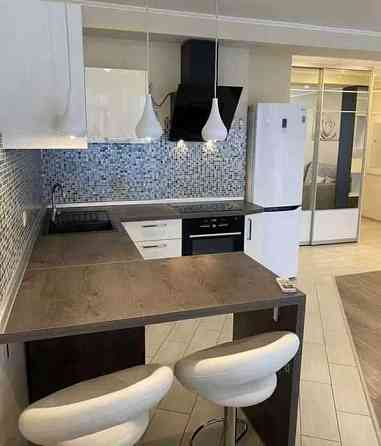 Оренда Квартира 1-кімнатна, 9/12 поверх на Харьковское шоссе, 58б Kiev