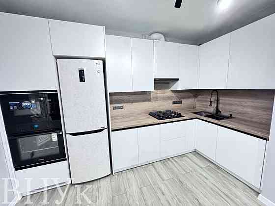 Продаж Квартира 2-кімнатна, 3/10 поверх на Антонича Львів