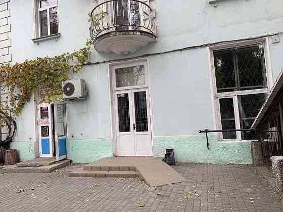 Оренда торгове приміщення на Адмиральский пр. поверх - 1/2 Одеса