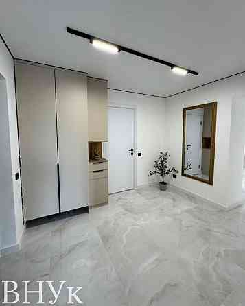 Продаж Квартира 3-кімнатна, 4/10 поверх на Львівська Ternopil'