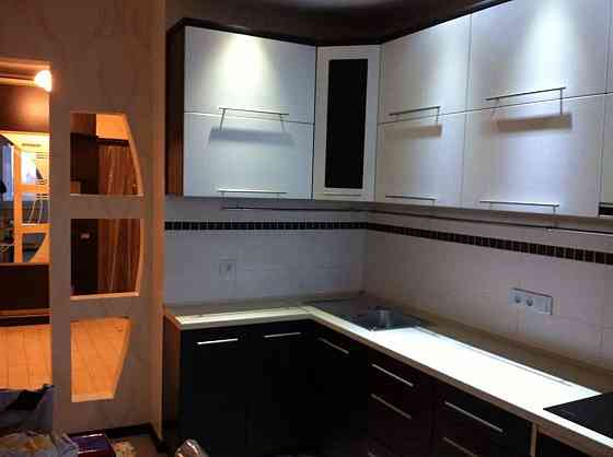 Оренда Квартира 1-кімнатна, 19/25 поверх на просп. Алішера Навої, 69 Kiev