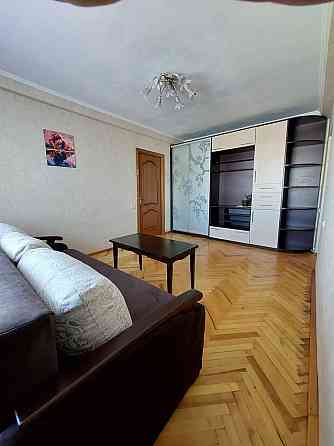 Оренда Квартира 3-кімнатна, 7/10 поверх на вул. Івана Миколайчука, 7 Kiev