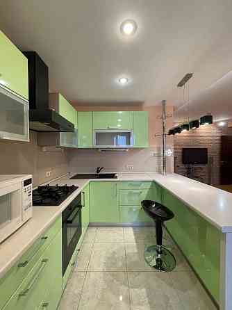 Продаж Квартира 3-кімнатна, 6/9 поверх на Кавалерийская ул., 9 Dnipro