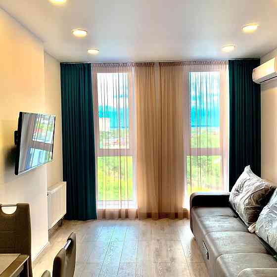 Оренда Квартира 2-кімнатна, 9/10 поверх на ул. Центральная, 19 Київ