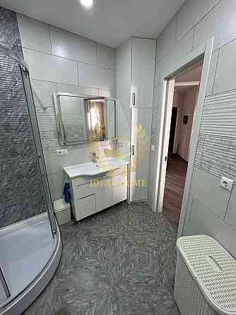 Продаж Квартира 3-кімнатна, 2/5 поверх на Лесі Українки бульв., 6А 