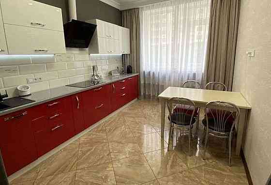 Продаж Квартира 2-кімнатна, 2/18 поверх на Жемчужная улица Одеса