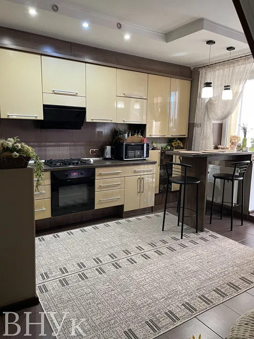 Продаж Квартира 2-кімнатна, 9/10 поверх на Кравчука Луцк - изображение 1