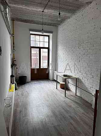 Оренда Будинок 3-кімнатний на Воздвиженська вул., 48 Київ