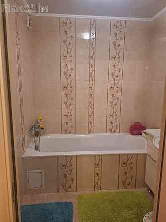 Оренда Гараж/паркомісце на вул. Родини Барвінських 6/10 поверх Ternopil'