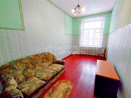 Продаж Квартира 3-кімнатна, 3/4 поверх на вул. Кандаурова Kharkiv