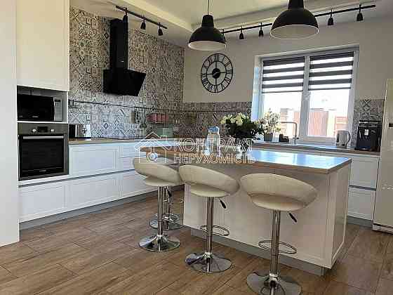 Продаж Будинок 5-кімнатний на вул. Культури 