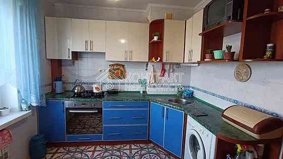 Продаж Квартира 3-кімнатна, 5/5 поверх на вул. надії Песочин