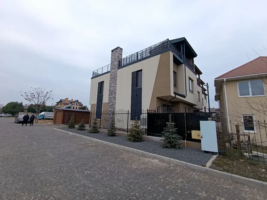 Продажа 3-этажный Таунхаус с участком 1.5 сот 225 кв.м 5 комн. на вулиця Гоголя, 58 Одесса - изображение 2