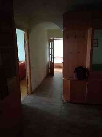 Оренда Квартира 3-кімнатна, 11/18 поверх на ул. Верхняя Киев