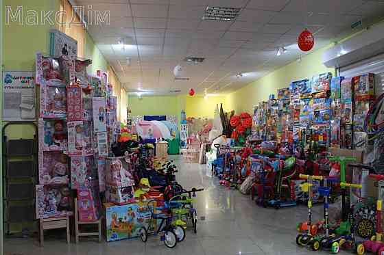 Продаж торгове приміщення на вул. Ринок поверх - 1/3 Чортків