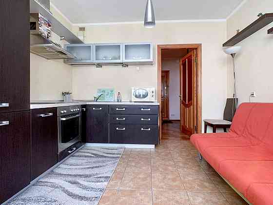 Оренда Квартира 1-кімнатна, 6/16 поверх на Михайла Гришка, 8А Kiev