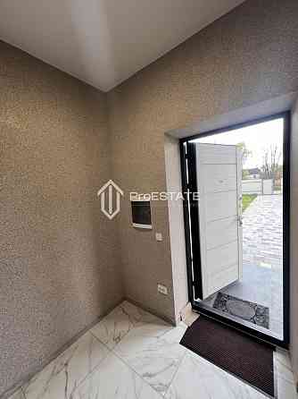 Продаж Будинок 4-кімнатний на вул. Центральна Вишеньки