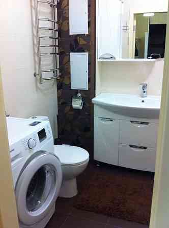 Оренда Квартира 1-кімнатна, 21/24 поверх на Бажана Николая просп. Kiev