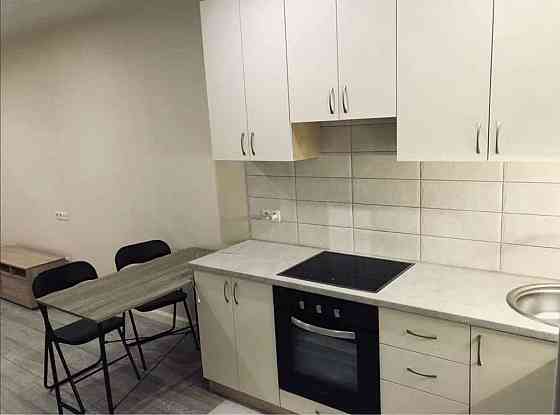 Оренда Квартира 1-кімнатна, 6/10 поверх на ул. Центральная, 21 Kiev