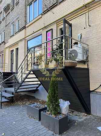 Продаж комерційне приміщення на Межигорская ул., 44 приміщень - 1, поверх - 1 Київ