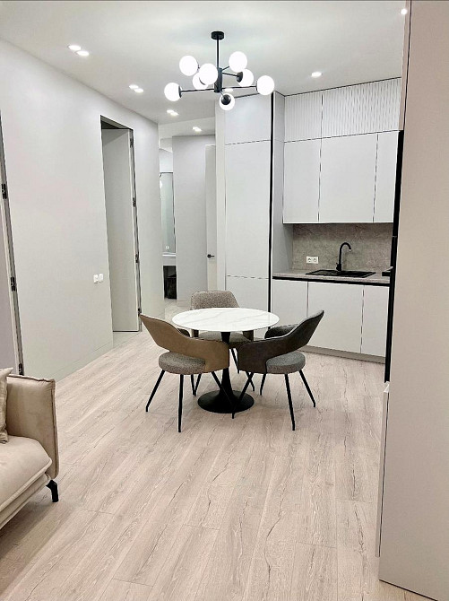 Продаж Квартира 2-кімнатна, 16/19 поверх на Хмельницького Богдана вул., д. 58-А Київ - фото 4