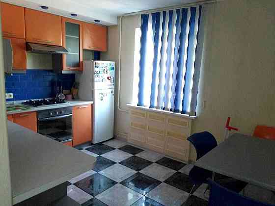 Продаж Квартира 3-кімнатна, 4/5 поверх на Осенняя ул., 4А Дніпро