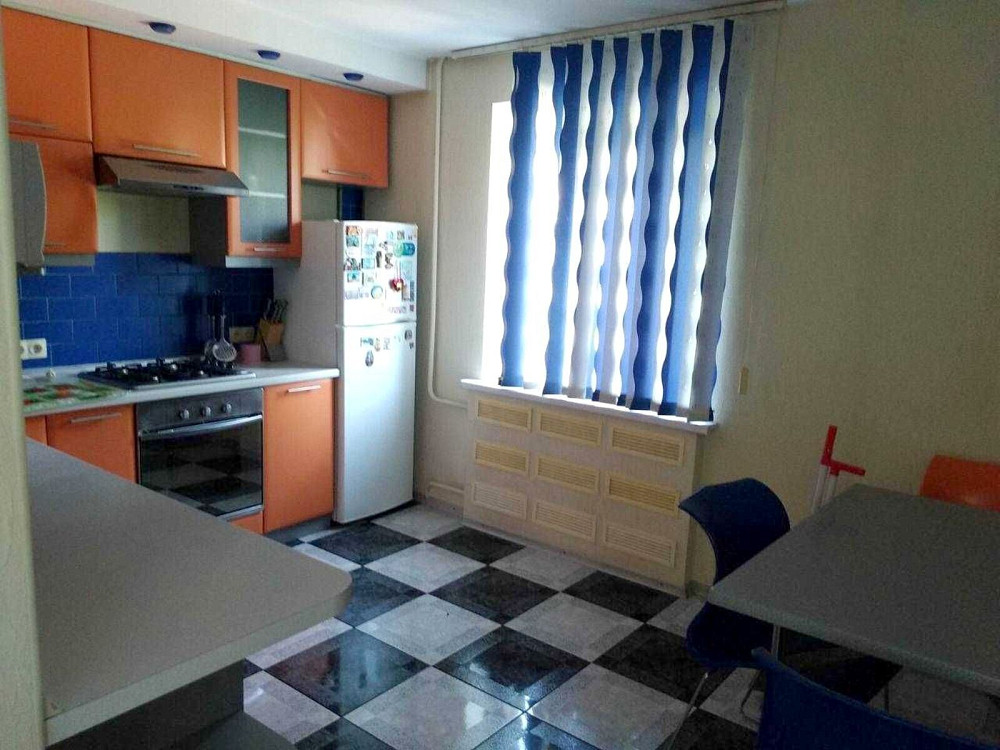 Продаж Квартира 3-кімнатна, 4/5 поверх на Осенняя ул., 4А Дніпро - фото 2