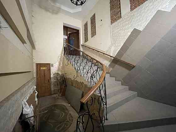 Продаж приміщення вільного призначення поверх - 1/3 Тернополь