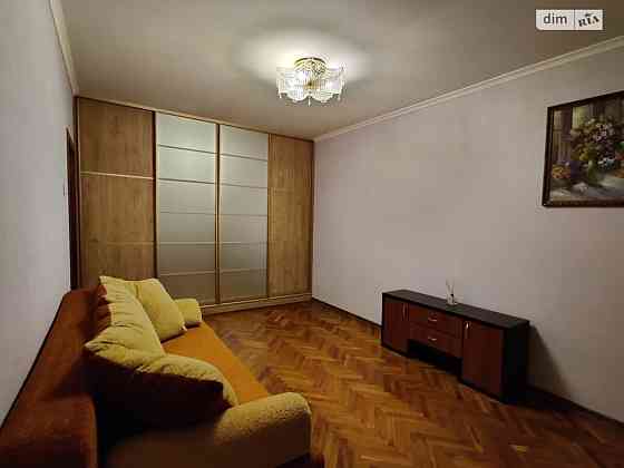 Оренда Квартира 1-кімнатна, 11/11 поверх на просп. Академіка Глушкова, 29 Київ