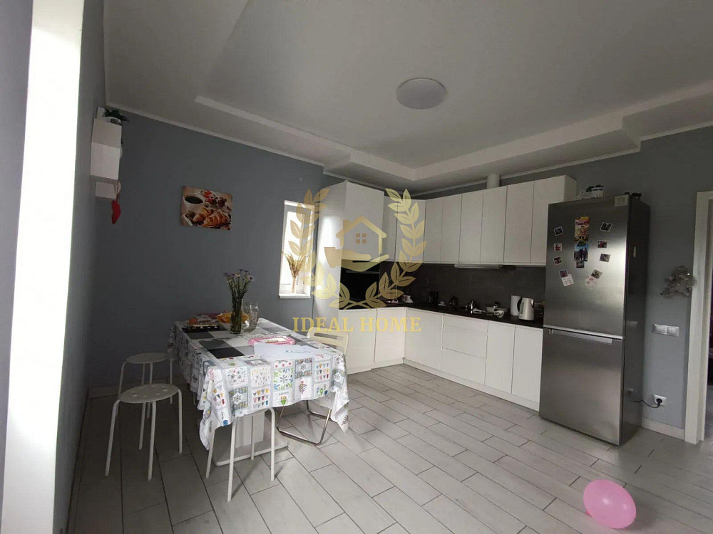 Продаж Будинок 4-кімнатний на Молодёжная ул.  - фото 11