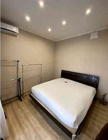 Оренда Квартира 1-кімнатна, 24/25 поверх на улица Заречная, д.1 Kiev