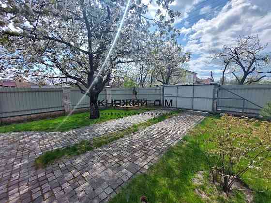 Продаж 3-х поверхового будинку в смт Калинівка. № 2211648 Калинівка (Богуславський район)