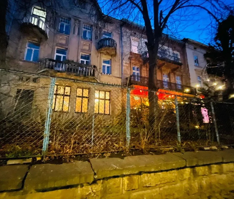 For sale 2-room Apartment 58 sq.m Грушевського L'viv - photo 1