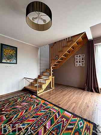 Продаж Квартира 5-кімнатна, 9/9 поверх на Івасюка В. вул., 11 Ивано-Франковск