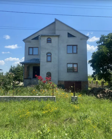 Продаж 3 поверхового будинку з ділянкою на 15 соток, 187 кв. м, 6 кімнат, на вул. Проектна Ternopil'