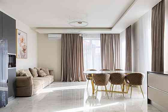 Оренда 3-поверховий Будинок з ділянкою 3 сот 180 кв.м 3 кімн. на Виговського Івана вул. Львов