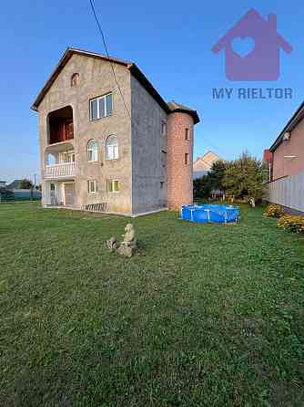 Продаж просторого будинку! Uzhhorod